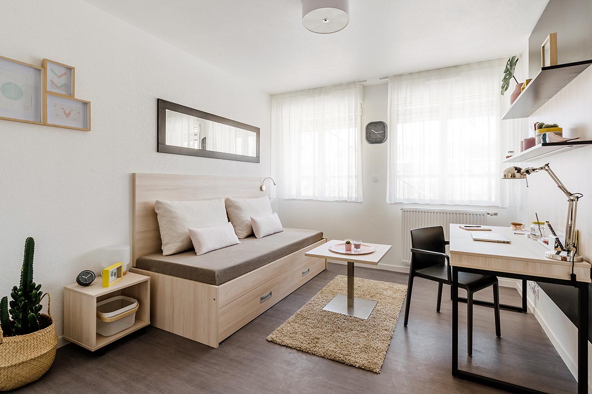 Studio meublé dans la résidence Campus Queyries à Bordeaux Bastide — photo Les Belles Années